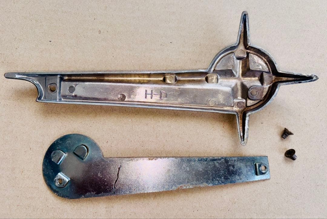 HARLEY-DAVIDSON タンクエンブレム 左右セット