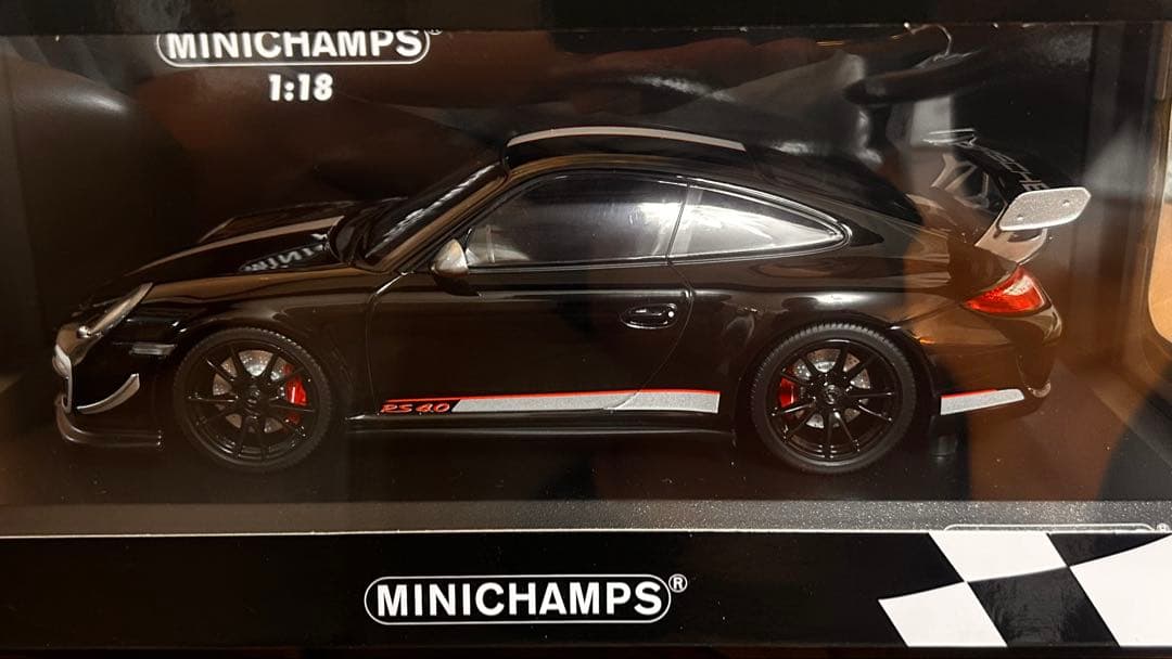 ポルシェ911 GT3 RS4.0 1/18 ミニチャンプス