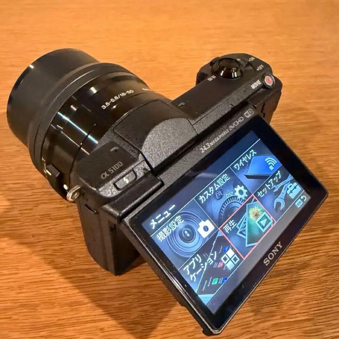 SONY α5100 ミラーレス一眼（Wi-Fi搭載）　ケース付き
