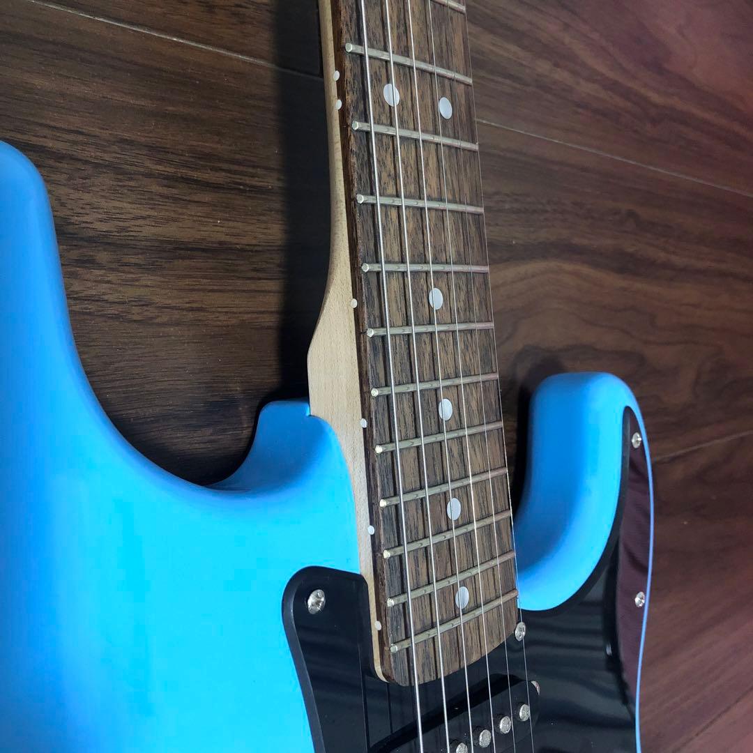 フェンダーストラトキャスターエレキギター青