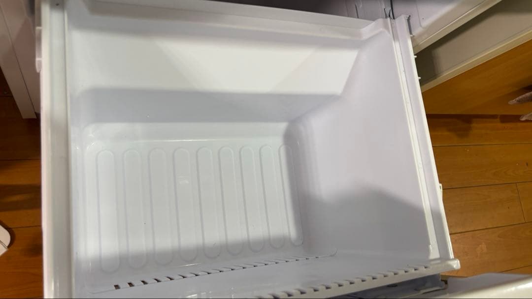 【送料込み‼️】シャープ 冷蔵庫 SJ-C14C-W 2017年製　どっちもドア