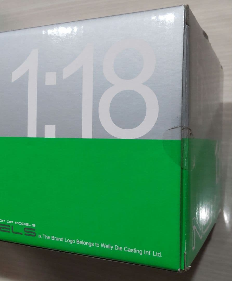 WELLYベントレーコンチネンタルスーパースポーツ未開封ミニカー☆1/18当時物