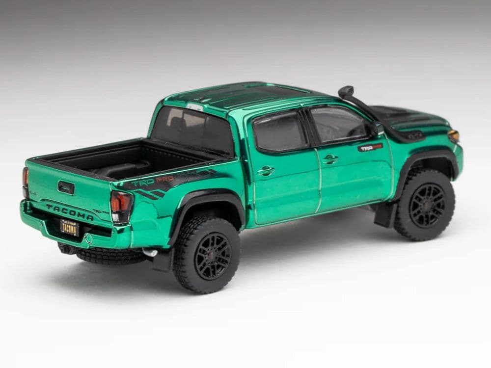 トヨタ タコマ TRD PRO マジック・グリーン(チェイスカー)