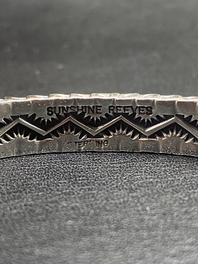 SUNSHINE REEVES 4面スタンプ バングル