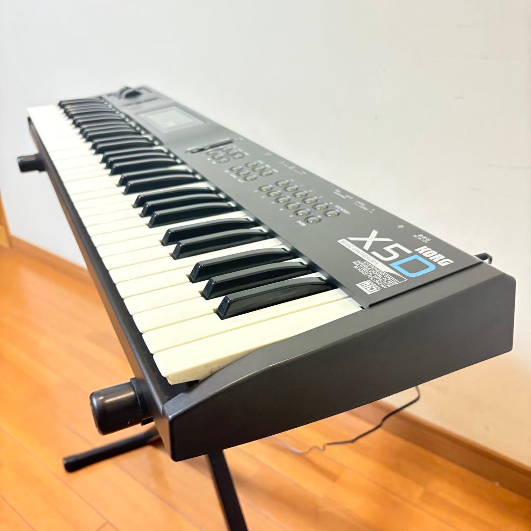 【音出し確認済み・送料込み】KORG コルグ 61鍵　シンセサイザー X5D