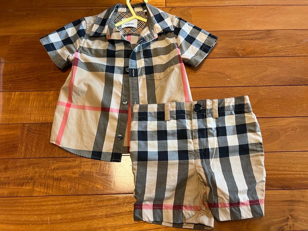 バーバリー　ベビー服 チェック柄　セットアップ　子供服　男の子　美品