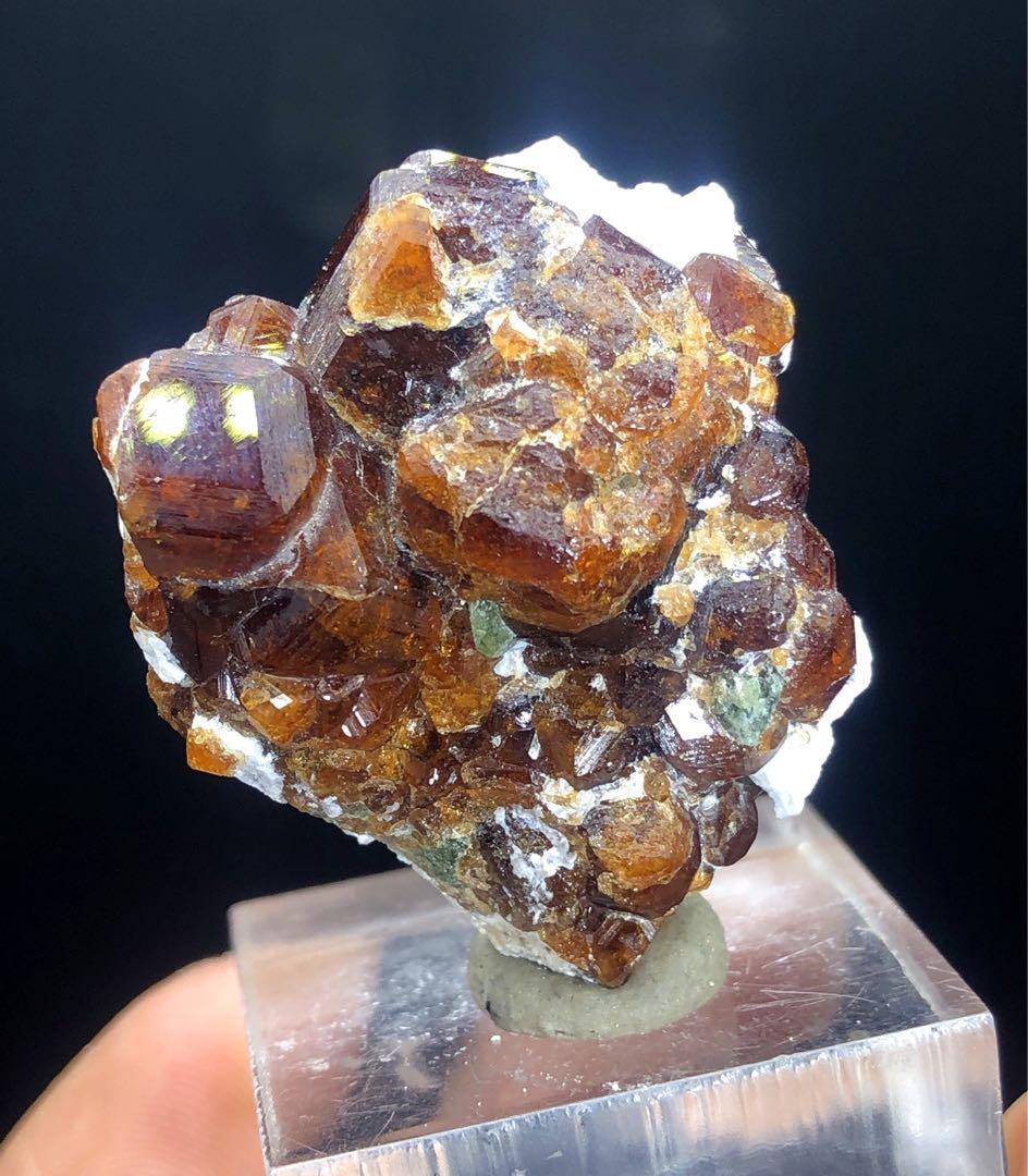 レッドヘソナイトガーネットクラスター Red Hessonite Garnet