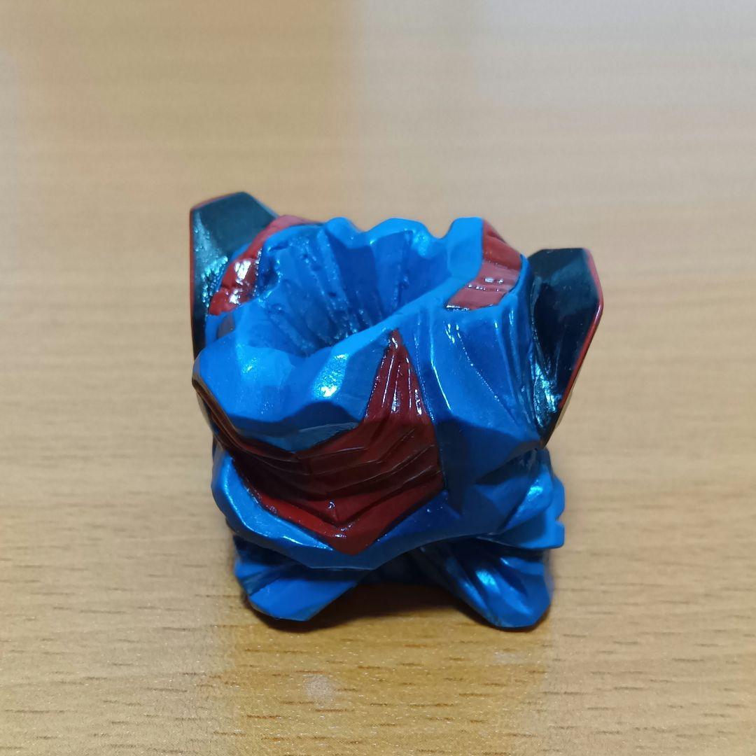 ジャンクキューブでクラッシュしたロビンマスクの鎧