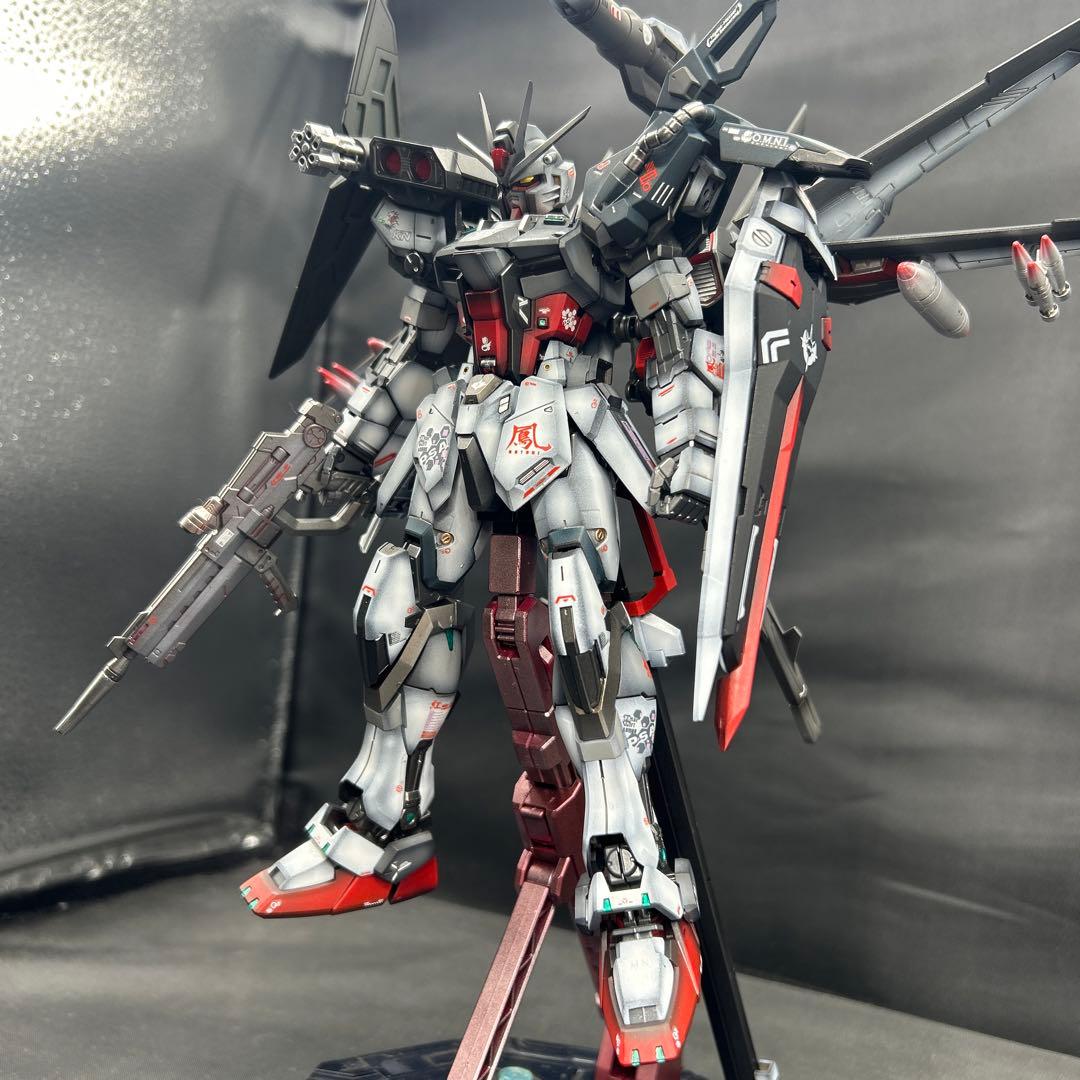 ガンプラ　塗装済み完成品