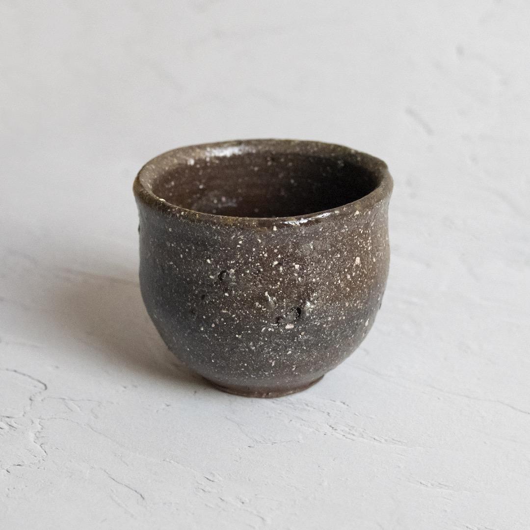 常滑焼 人間国宝 三代目 山田常山 造 ぐい呑み 箱付き｜骨董 アンティーク