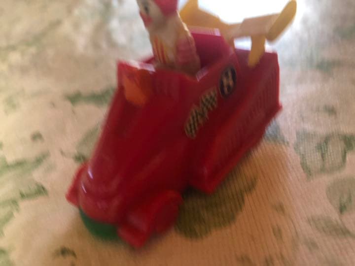 マクドナルドミニカー