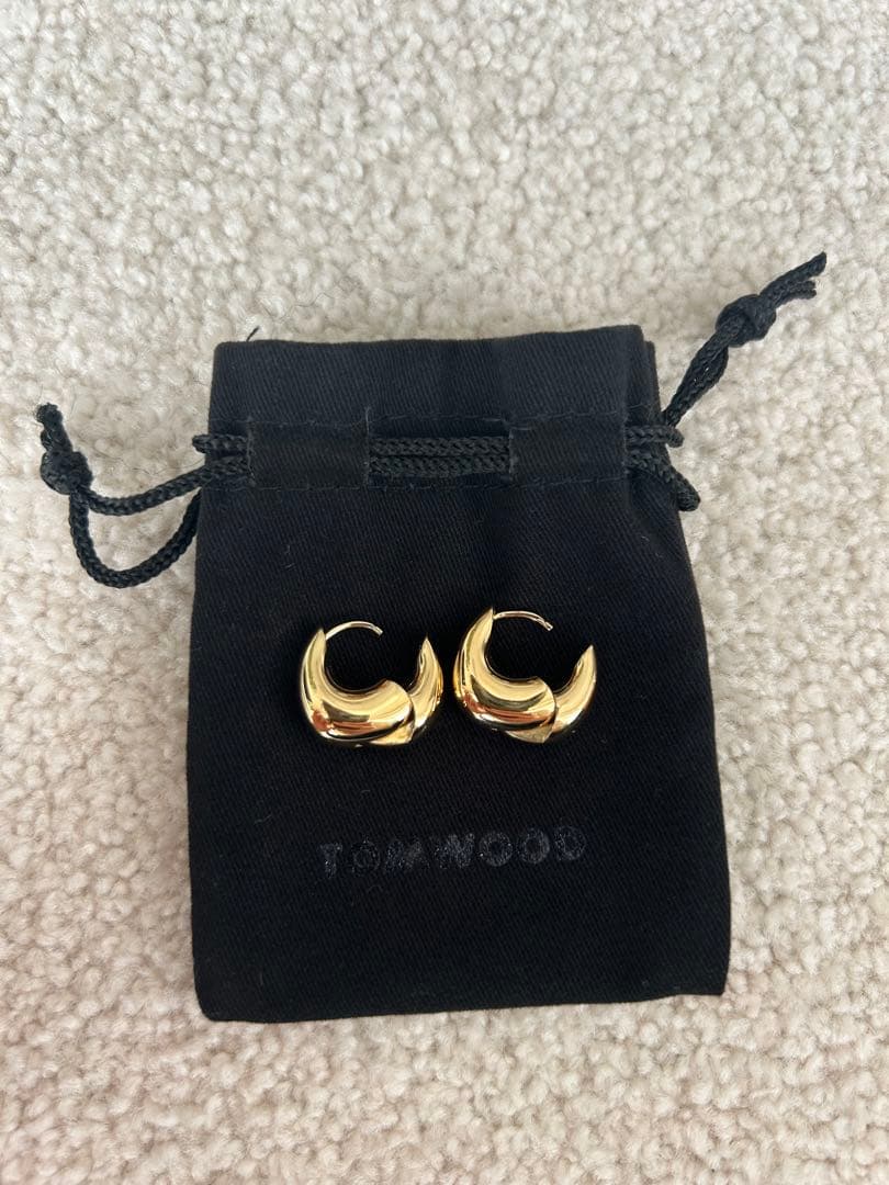 TOMWOOD ゴールド フープピアス