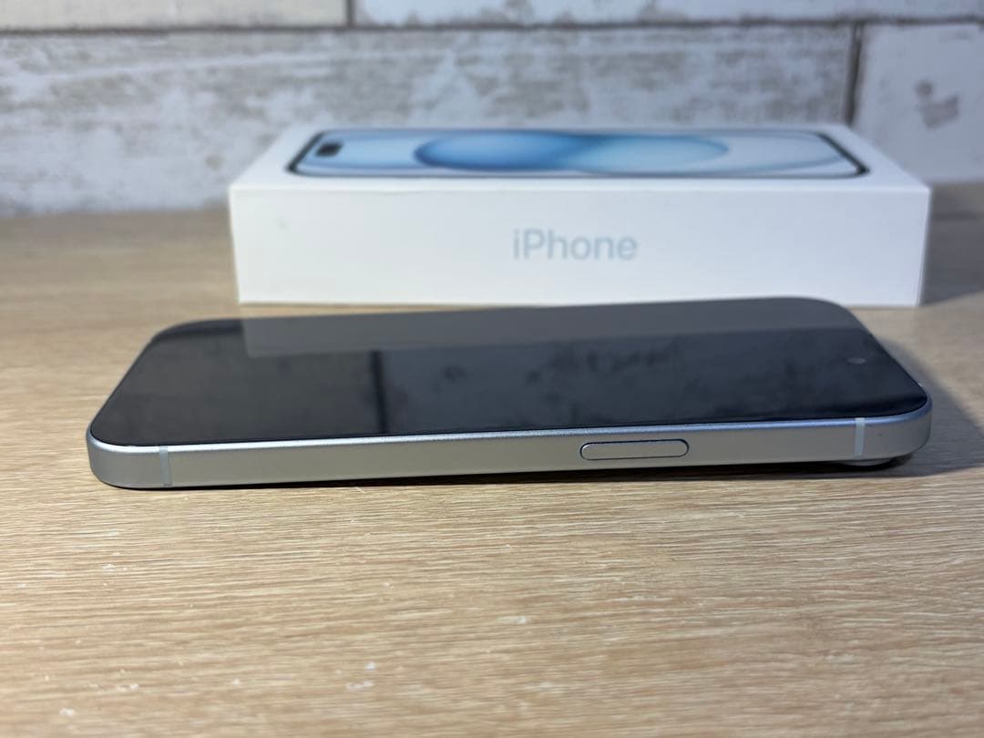iPhone15 128GB SIMロックなし