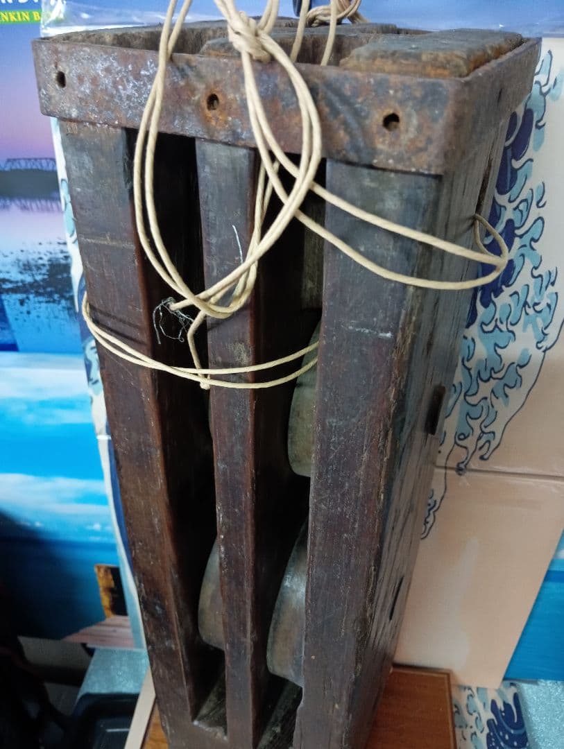 阿波國徳島藩蜂須賀家２５万７千石知行地内旧家蔵出２００〜２５０年前頃欅造井戸滑車