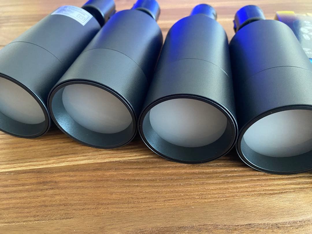 リモコン付き ブラックスポットライト 4灯