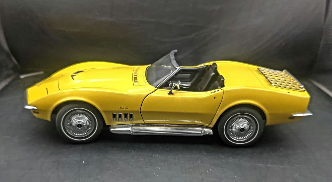 autoart Chevrolet Corvette 1:18 限定版
