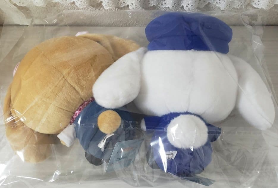✨限定✨☺️新品・未開封☺️★駅員 シナモロールとパーサー モカのぬいぐるみ★