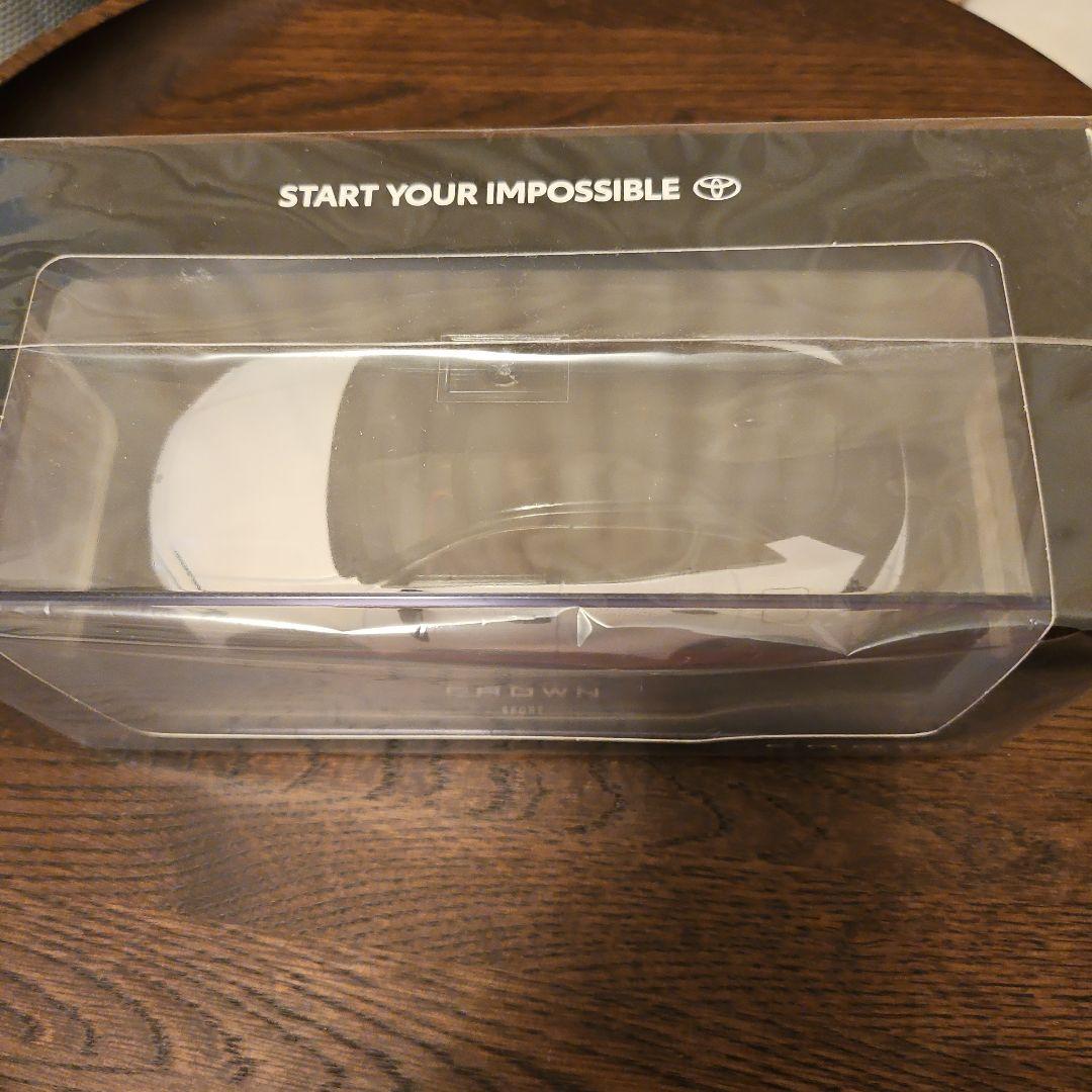 CROWN SPORT 1/30 ブラック✕プレシャスホワイトパールミニカー