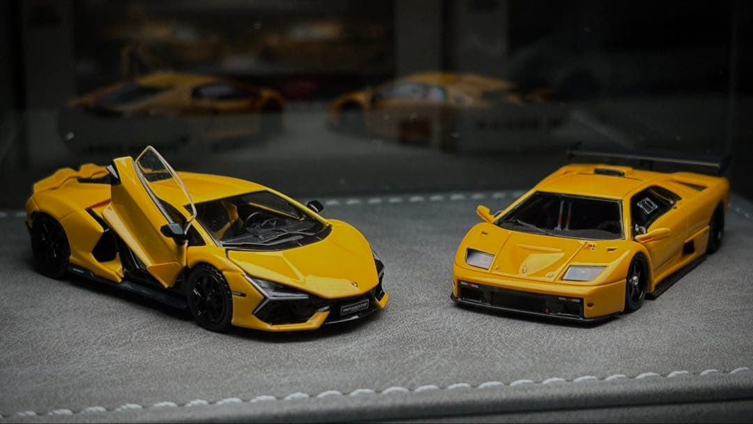 Hung Hing Toys 1/64 ランボルギーニ　レヴェルト　フル開閉