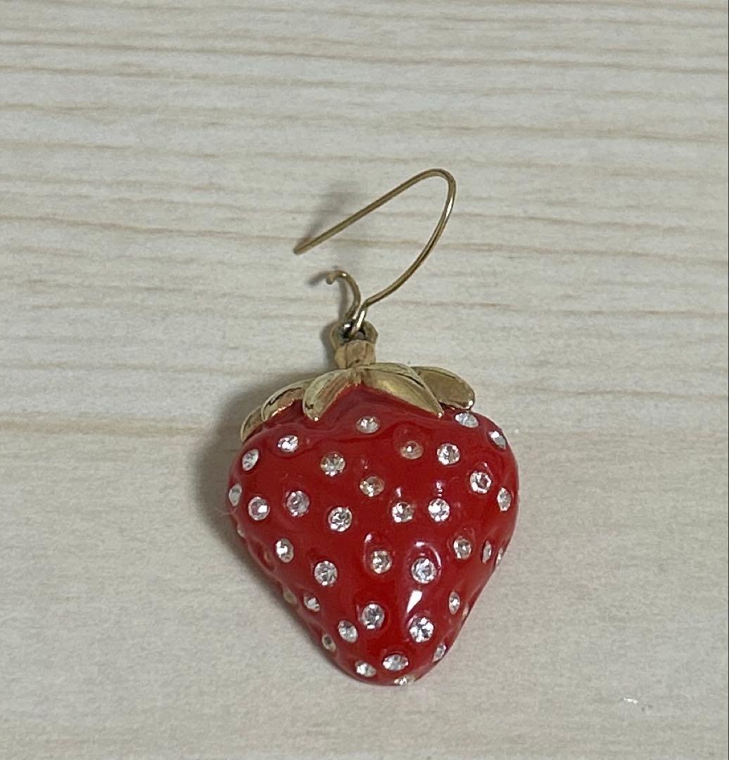 LV ルイヴィトン ピアス イチゴ&ハート ブークル ドレイユ フレーズ