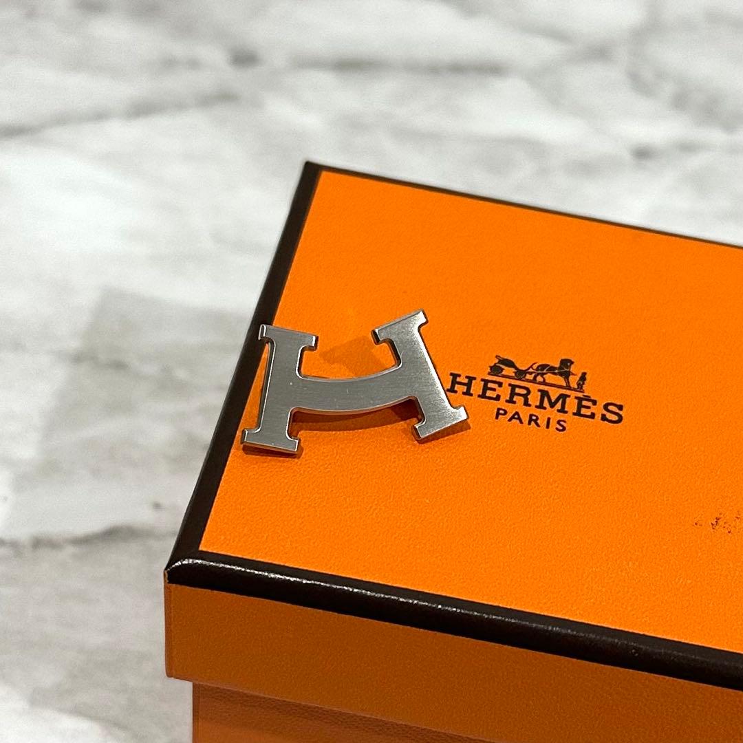 未使用　HERMES　エルメス　Hスマイル　ブローチ