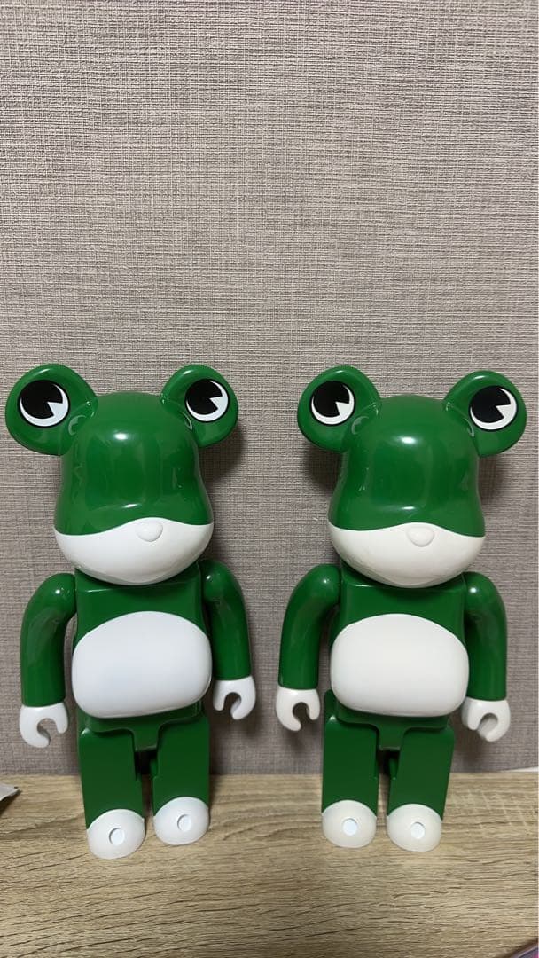 ベアブリック　ANIMAL FROG 400%