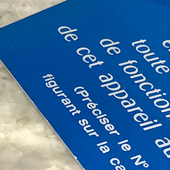 フランス　電話案内表示プレート