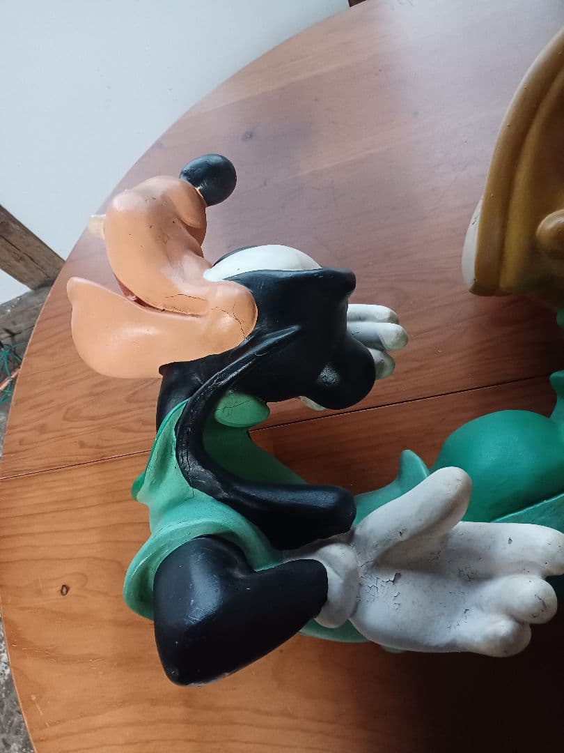 希少！ グーフィー 大型　フィギュア　ディズニー