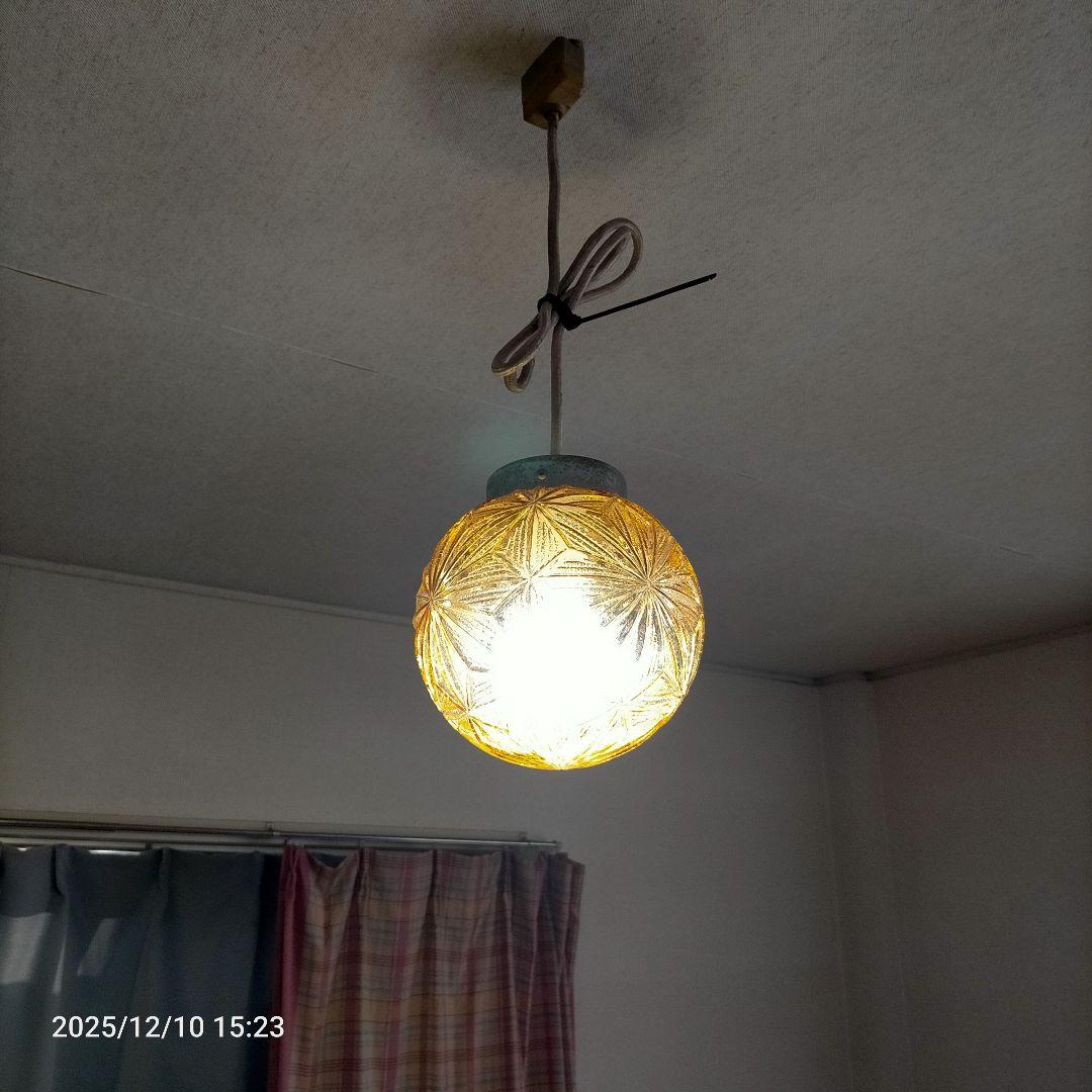 昭和レトロ ヴィンテージ 70年代 吊り下げ照明 球体 白熱灯照明器具