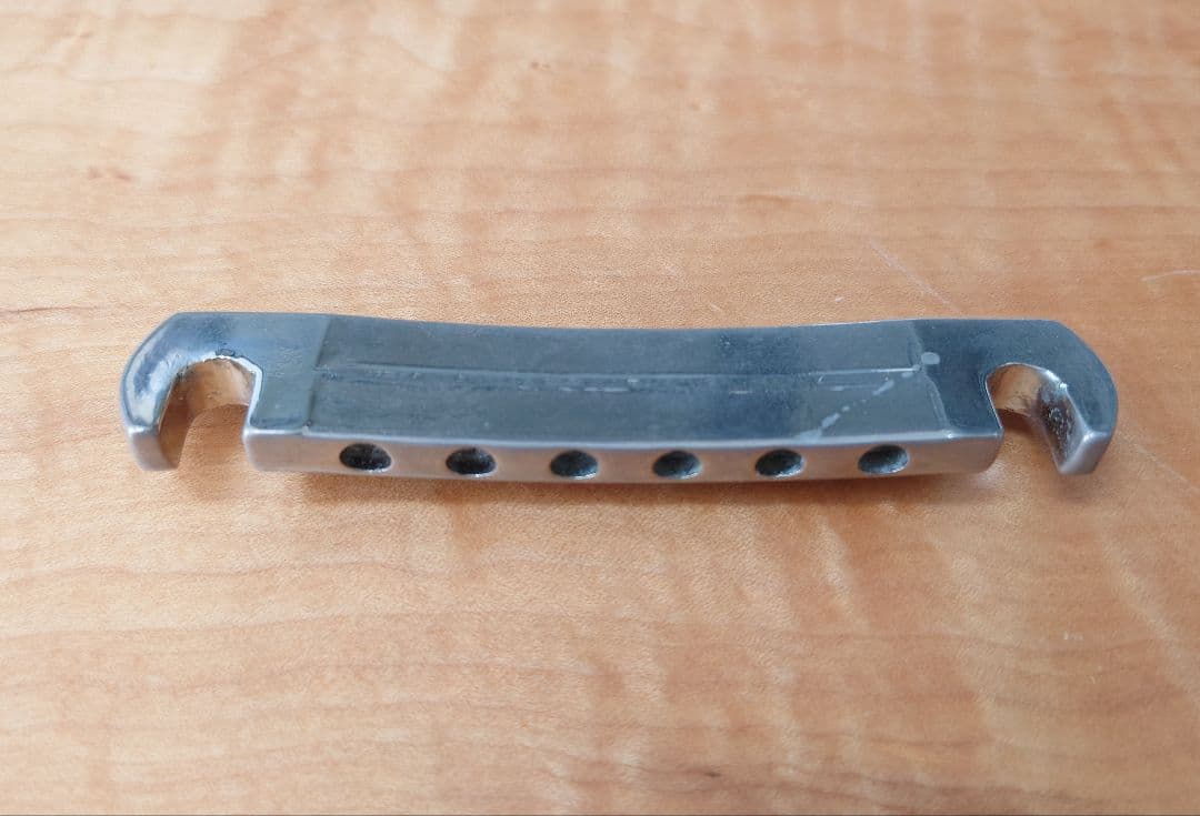 【アラレ3号】Gibsonヒスコレ アルミテールピース スタッド ブッシュ