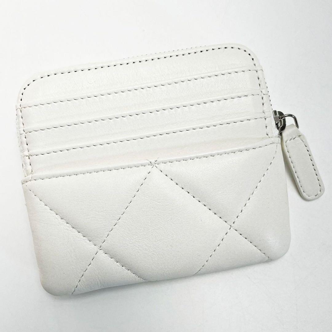 CHANEL シャネル マトラッセ ホワイト ジップパース ラムスキン