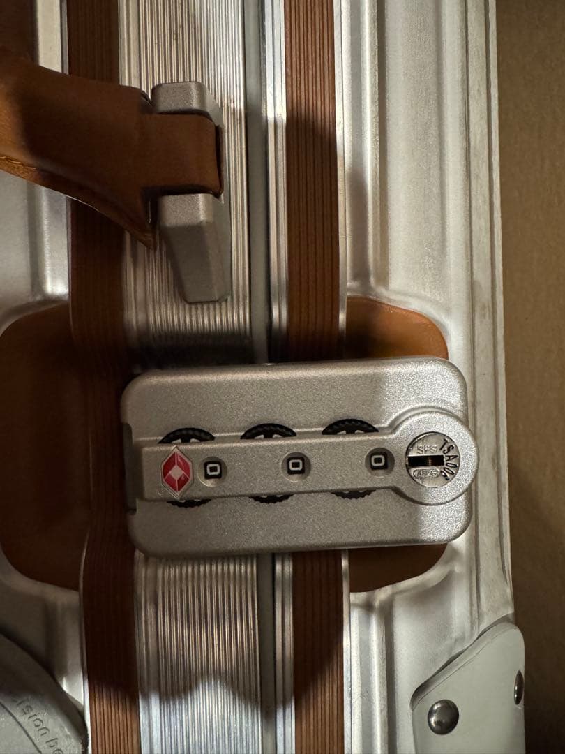 超美品 リモワ RIMOWA ルフトハンザ 限定 32L 2輪