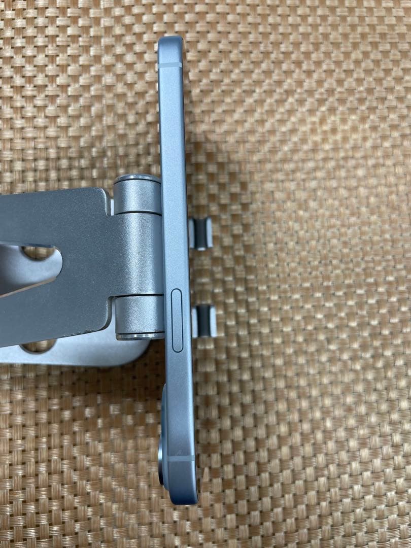 iPhone 15 128 GB ブルーSIMフリー【8979】