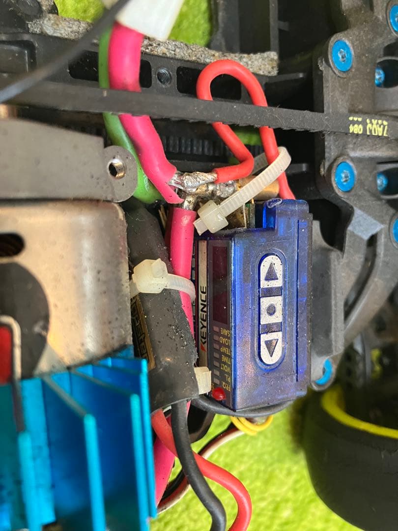 タミヤ　TA-05 メカ付き(サーボ、アンプ、ポンダー、受信機、モーター)