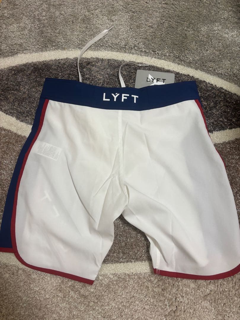 LYFT 水着 Sサイズ ホワイト/ネイビー/レッド