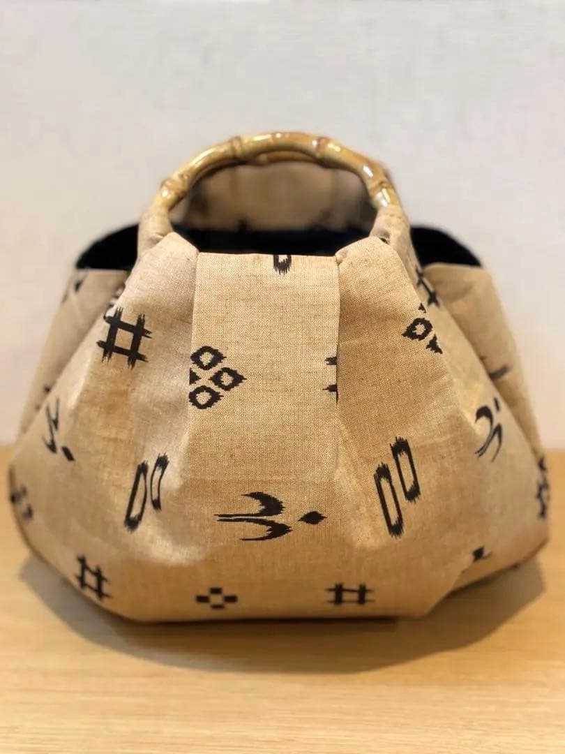 琉球柄　沖縄絣柄　琉球絣ベージュ和装バック・着物バック　入学卒業結婚式七五三振袖