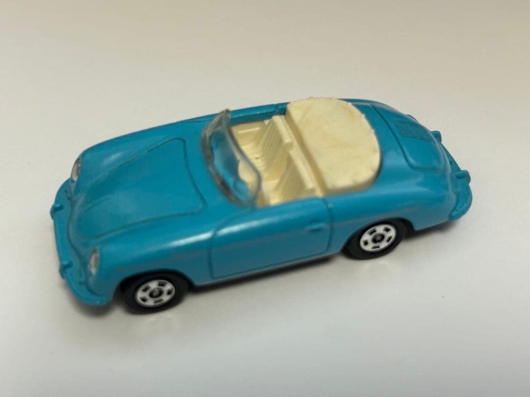 122.トミカF-9-3 ポルシェ356