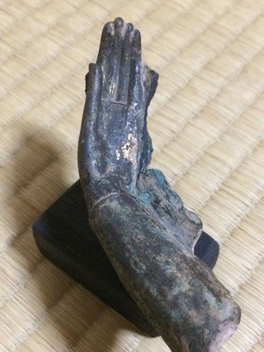 仏像の手