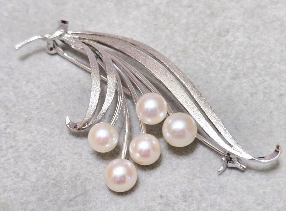 MIKIMOTOミキモト パール SILVER　ブローチ　42315