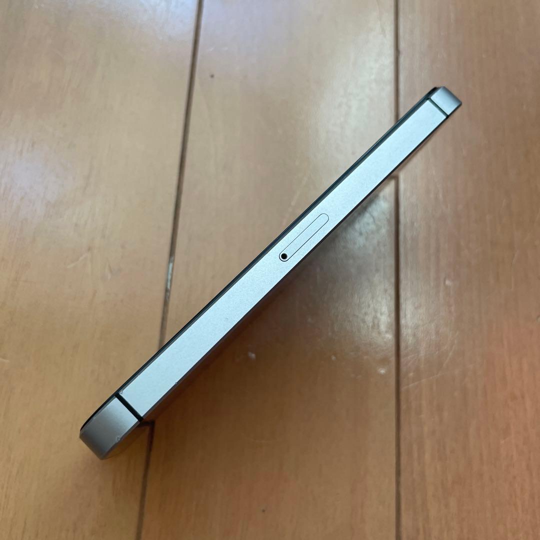 ye Apple iPhone SE 第一世代 スペースグレー 美品