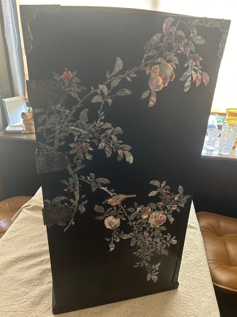 ①螺鈿細工　箪笥　アンティーク　難あり