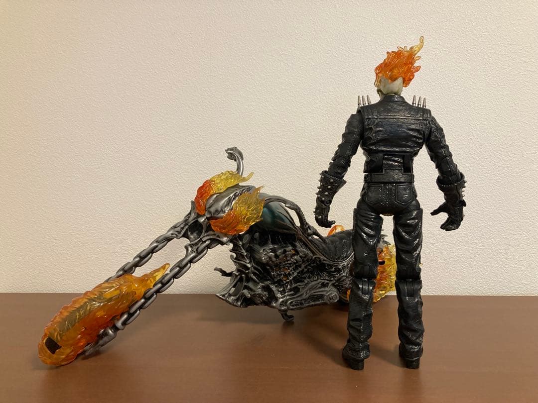 s*3様 ゴーストライダー ＆フレイムサイクル　12インチ マーベル バンダイハ