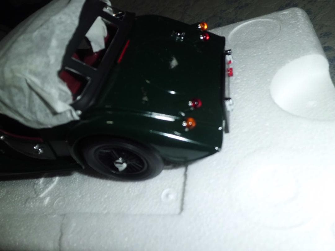 【現状品】京商 1/18 MORGAN 4/4 グリーン