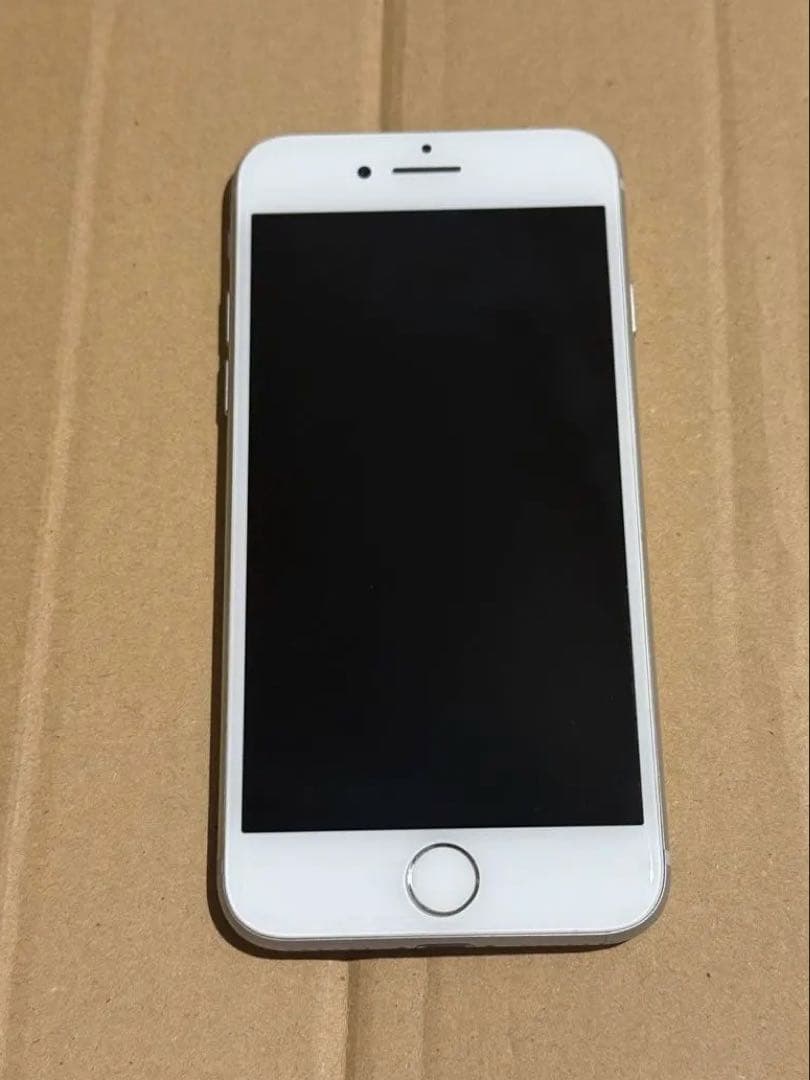 美品 iPhone8 シルバー 64GB バッテリー90％ SIMフリー