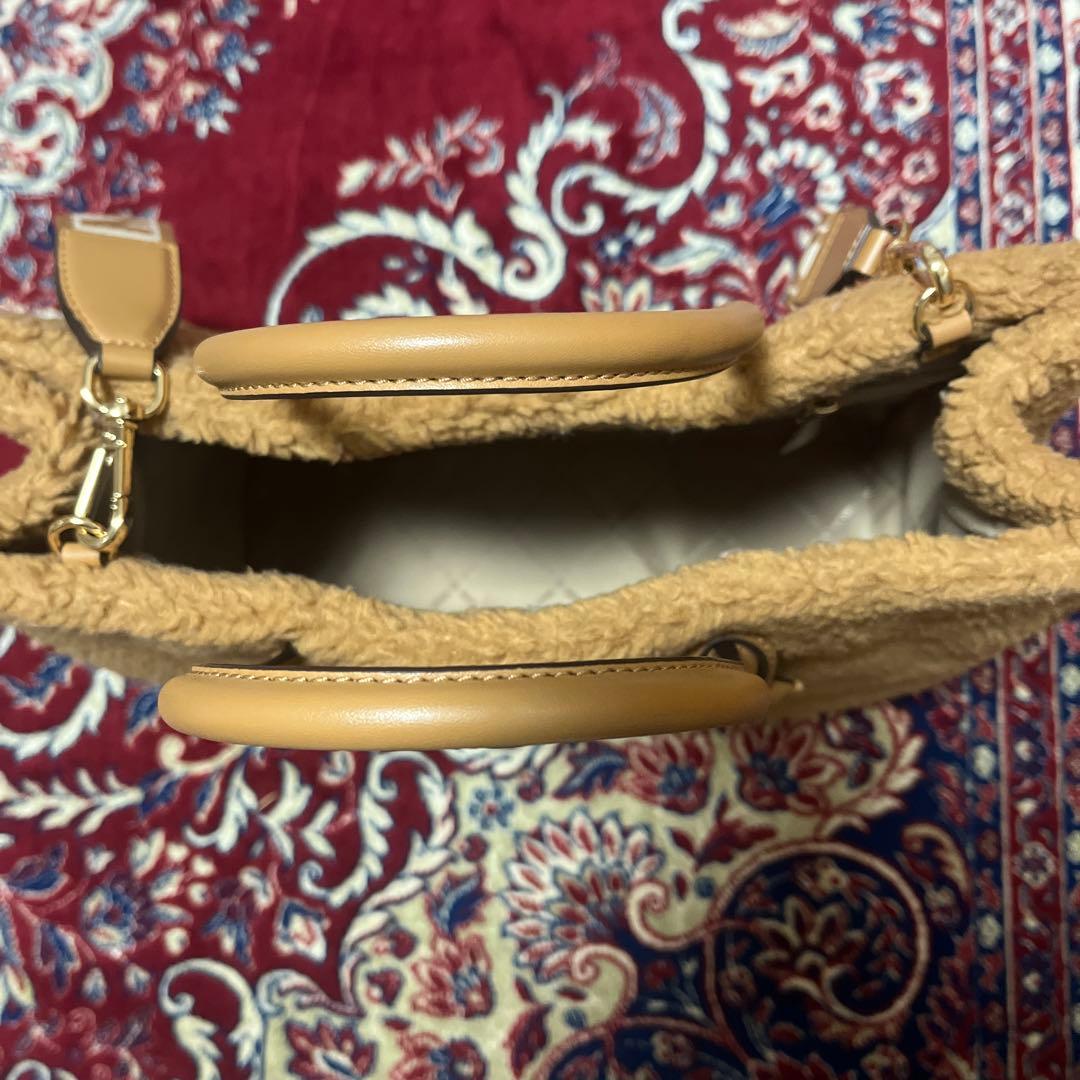 MICHAELKORSベージュ ハンドバッグショルダーバックボアミディアムサイズ