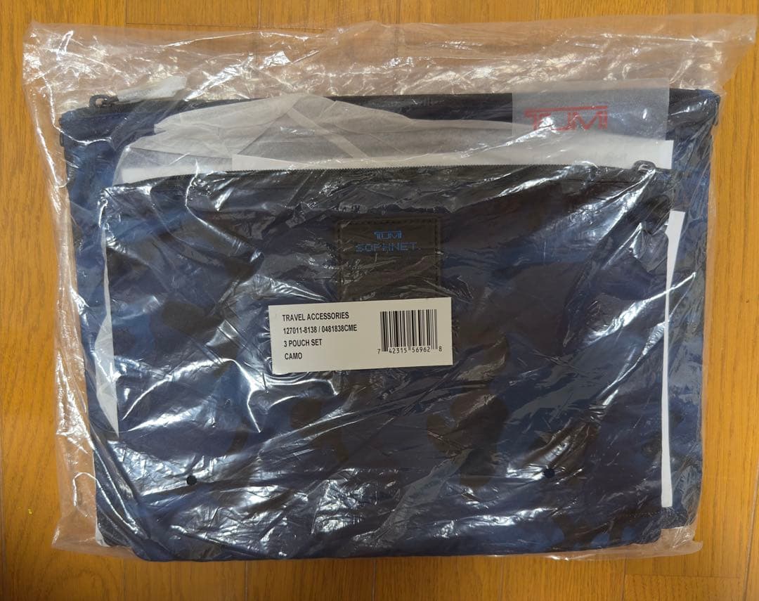 TUMI SOPHNET. トラベルアクセサリー ネイビー