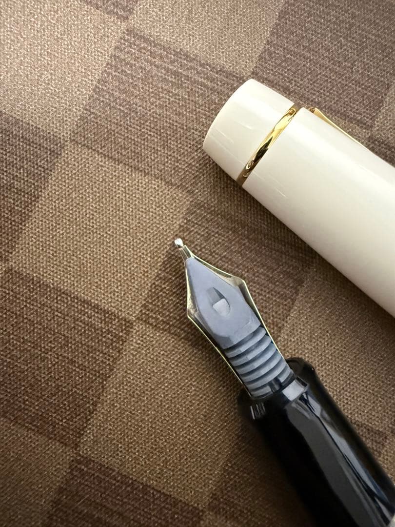 パイロット万年筆912限定出航、ペン先S