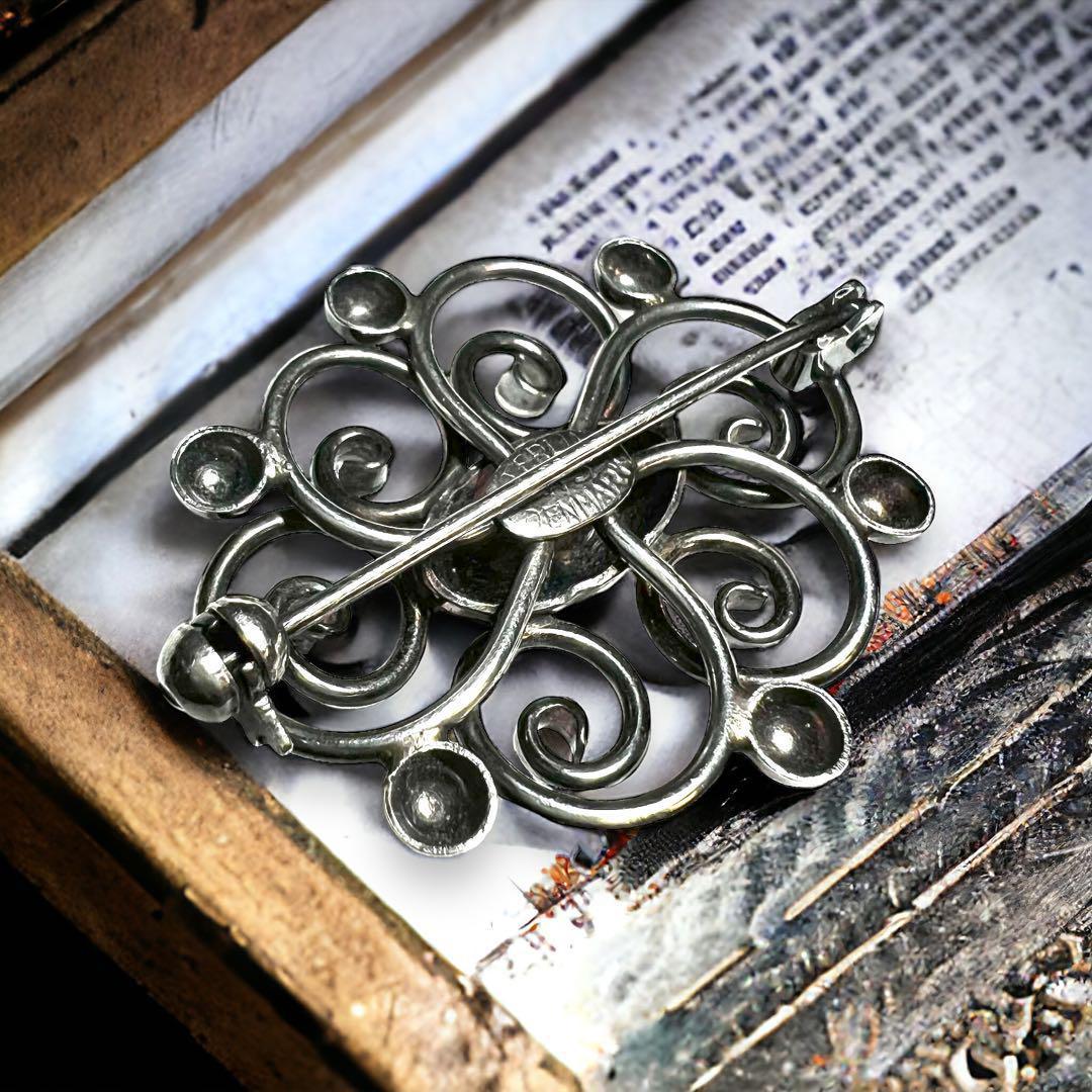 【現品限り】北欧 ヴィンテージ シルバー モダニストブローチ オーバル