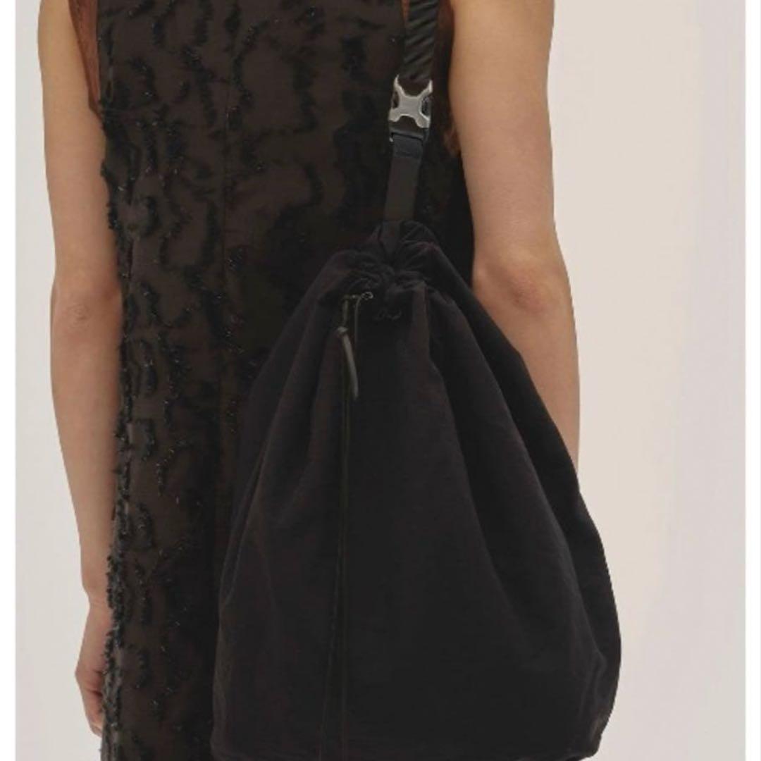 ⭐️a♡⭐️Todayful ⭐︎Nylon 黒の巾着型ショルダーバッグ