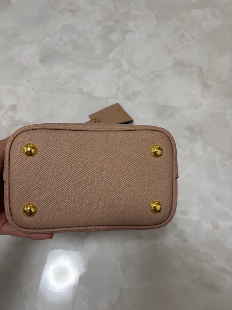 PRADA サフィアーノレザー ハンドバッグ ベージュ